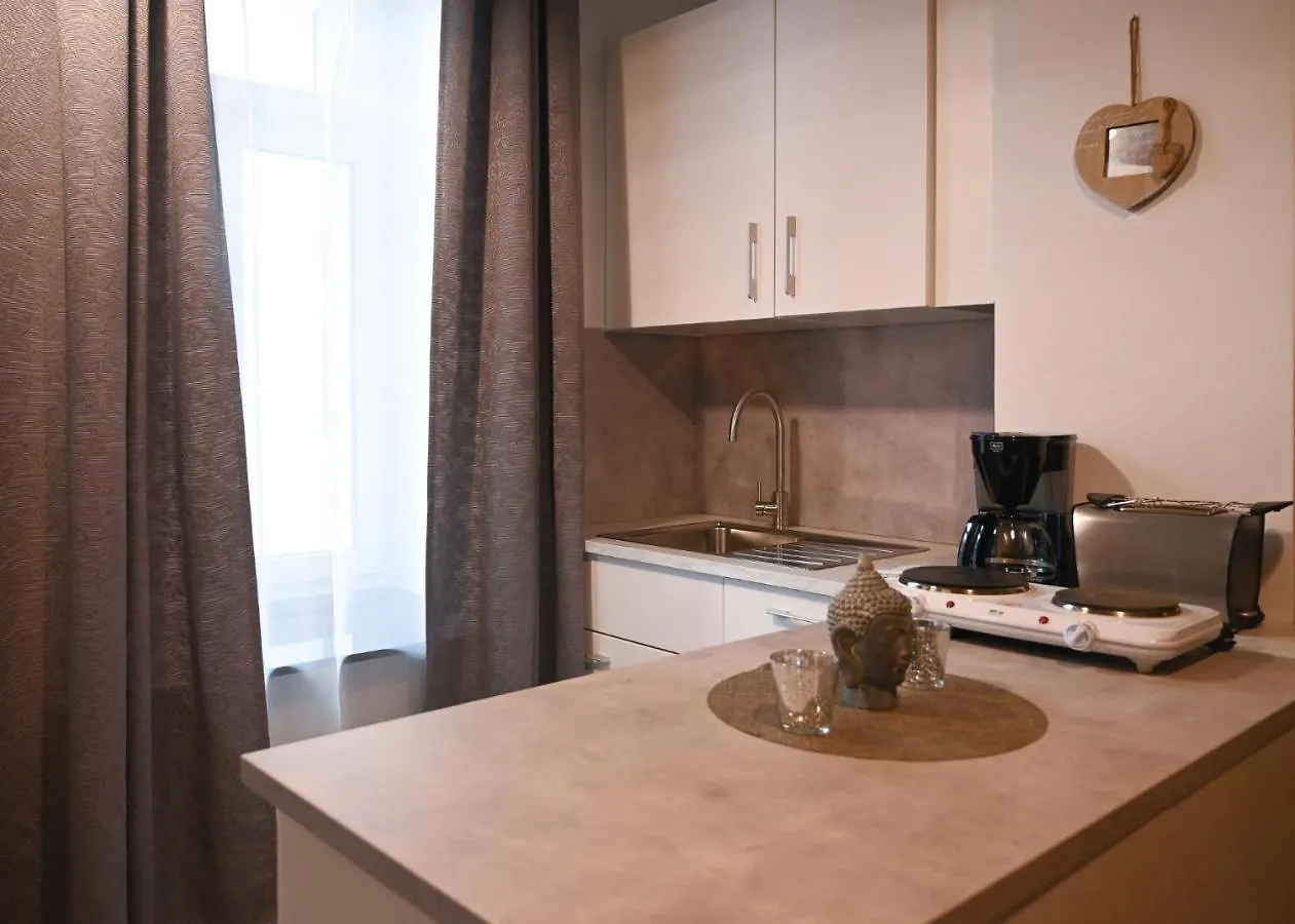 Apartment Ferienwohnung Charming Domicile Wien Allerheiligenplatz Österreich