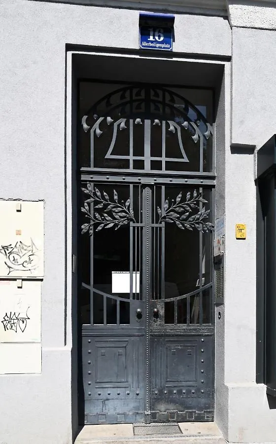 Apartment Ferienwohnung Charming Domicile Wien Allerheiligenplatz